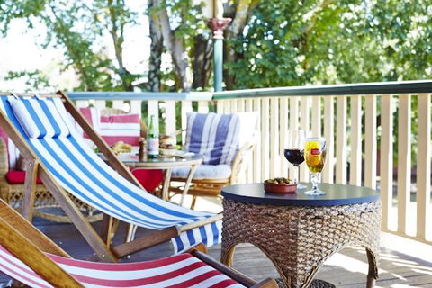 The Daylesford Hotel - Yamba Accommodation 0