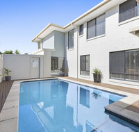 The Doggy Beach House At Salt - Yamba Accommodation