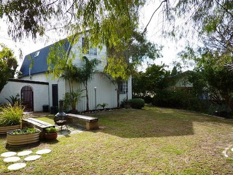 The Doo Drop Inn - Yamba Accommodation 3