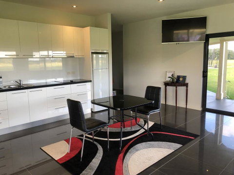 The Glen - Yamba Accommodation 3