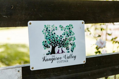 The Kangaroo Valley Cottage - Yamba Accommodation 2