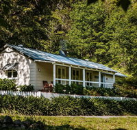 The Kangaroo Valley Cottage - Yamba Accommodation
