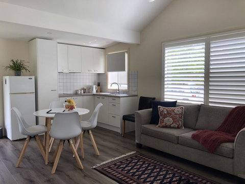 The Kookaburra Cottage - Yamba Accommodation 2