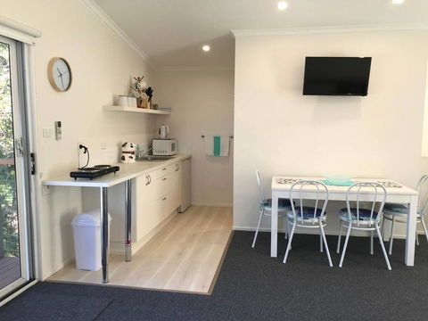 The Lake Guesthouse - Yamba Accommodation 1