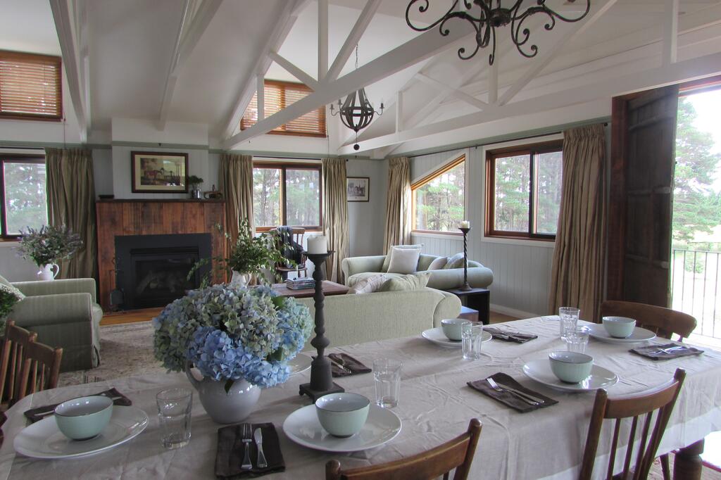 Macquarie Pass NSW Yamba Accommodation