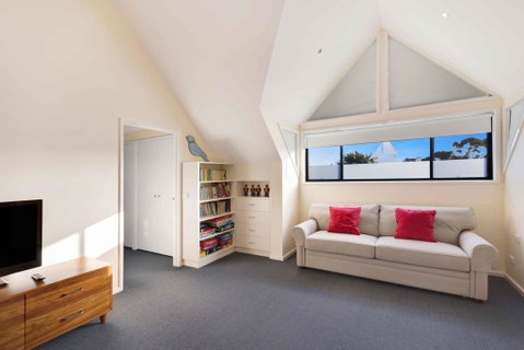 The Loft - Waterfront With Private Pool - Yamba Accommodation 2