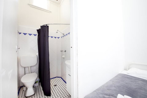 The Manly Hotel Est. 1964 - Yamba Accommodation 1