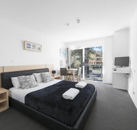 The Manly Hotel Est. 1964 - Yamba Accommodation