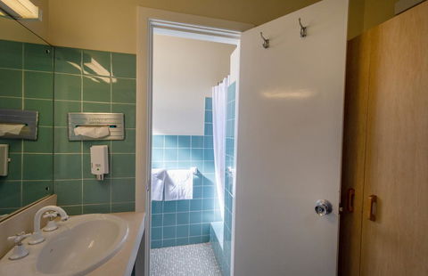 The Midcity Motor Lodge - Yamba Accommodation 3