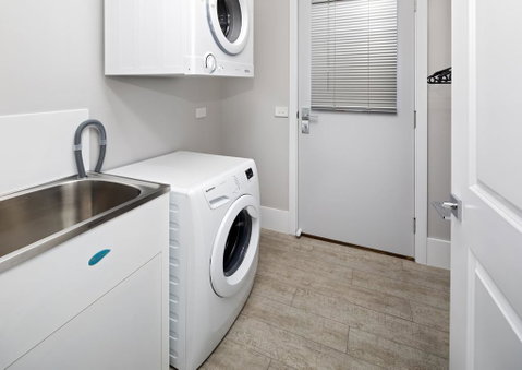 The Mountain House - Yamba Accommodation 1