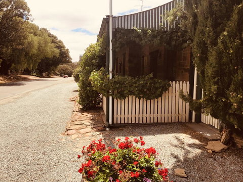 The Olde Devonshire House - Yamba Accommodation 0