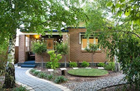 The Orange Fox - Yamba Accommodation 0