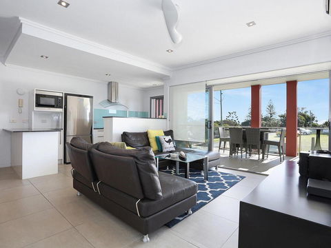 The Pilotage 2 - On Clarence Street - Yamba Accommodation 0