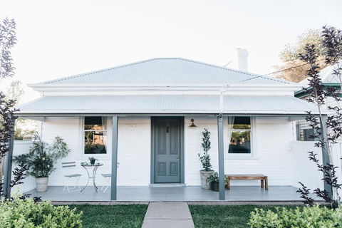 The Repose - Boutique Cottage - Yamba Accommodation 0