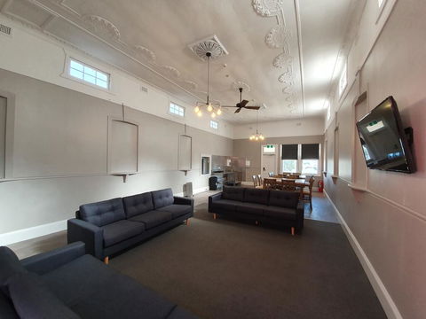 The Royal Hotel - Yamba Accommodation 3