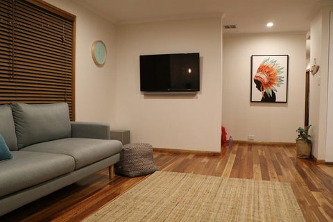 The Salty Gum - Maslin Beach - Yamba Accommodation 2