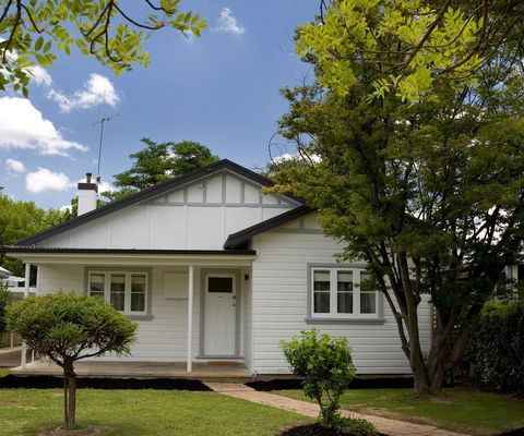 The Sampson - Orange - Yamba Accommodation 0