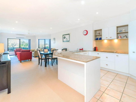 The Sands Unit 28 - Straight Across The Road From The Beach - Yamba Accommodation 2