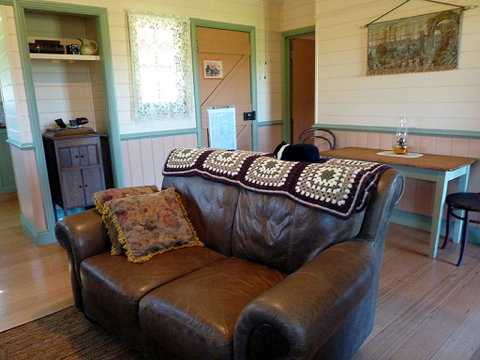 The Settlers Cottage - Kangaroo Valley - Yamba Accommodation 3