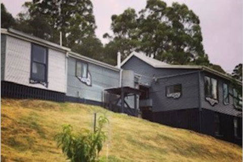 The Tin Dragon - Yamba Accommodation 1
