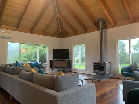 The Track House - Yamba Accommodation 3