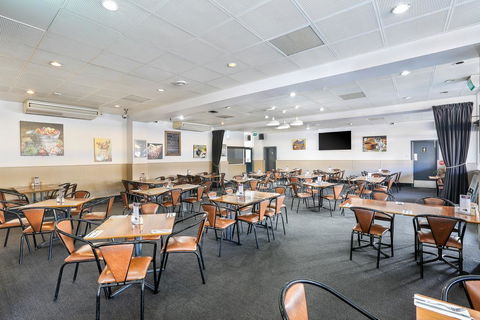 The Union Club Hotel - Yamba Accommodation 1