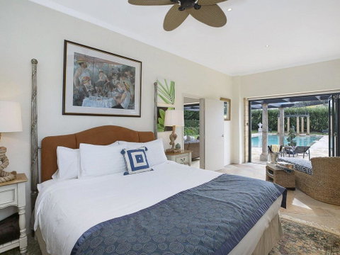 The Villa @ Linden Hall Highlands Luxury - Yamba Accommodation 1