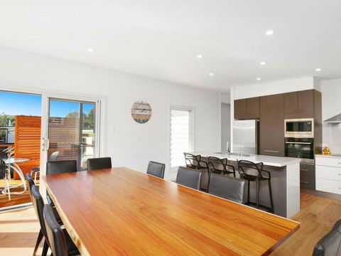 The Wharf House - Budgewoi - Yamba Accommodation 0