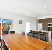 The Wharf House - Budgewoi - Yamba Accommodation