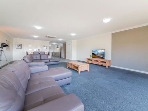 Thompson Ave Apartments - Yamba Accommodation 3