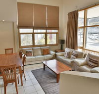 Tomarlin Views 1 - Yamba Accommodation