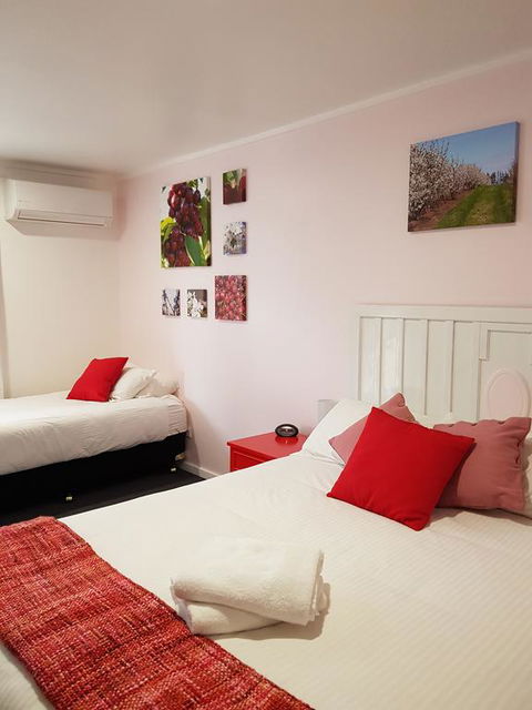Town House Motor Inn Young - Yamba Accommodation 2