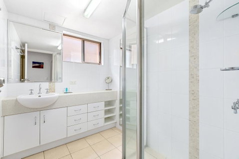 TRADEWINDS 3 - Yamba Accommodation 1