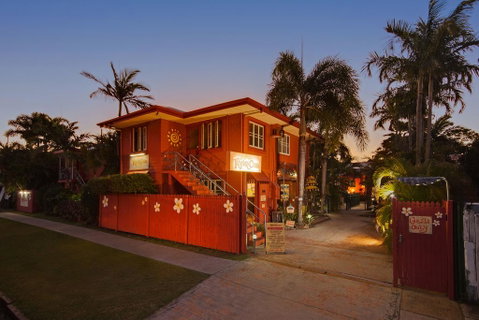 Travellers Oasis - Yamba Accommodation 0