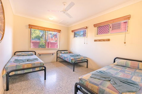 Travellers Oasis - Yamba Accommodation 2