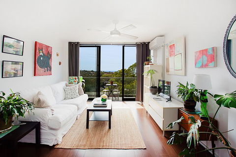 Treetop Retreat Five Minute Stroll To The Beach - Yamba Accommodation 0