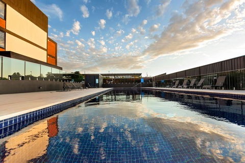 Trendy, Self Contained Inner City Apartment - Yamba Accommodation 3