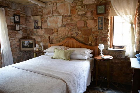 Trestrail Cottage B & B - Yamba Accommodation 1