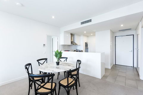 Trendy, Self Contained Inner City Apartment - Yamba Accommodation 2