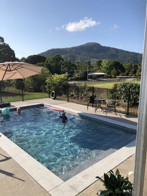 Tropical Retreat - Yamba Accommodation 1
