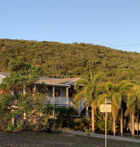 Tropical Styling - Yamba Accommodation 3