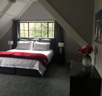 Tudor House - Large Family Home - Yamba Accommodation