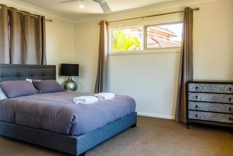Two Islands At The Jetty - Yamba Accommodation 1