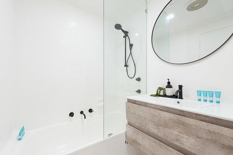 ULTIMATE BONDI LIVING - Yamba Accommodation 3