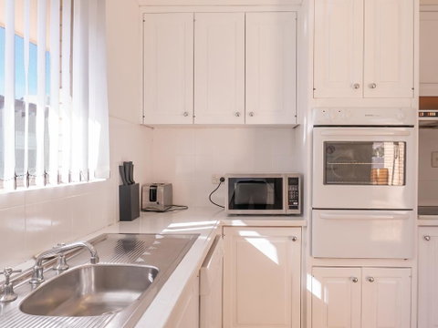 Unit 1@Tee Jays - Yamba Accommodation 3