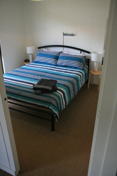 Unit1, Graydon Lodge - Yamba Accommodation 0