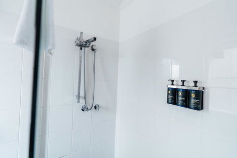 UNO Hotel Sydney - Yamba Accommodation 2