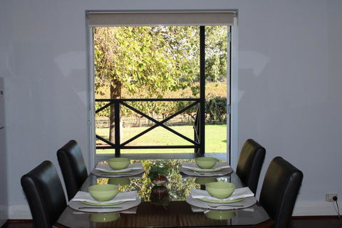 Upper Reach Spa Cottage - Yamba Accommodation 2