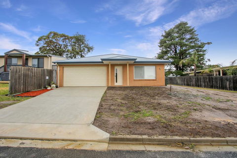 V & V Family Dream Away - Yamba Accommodation 2