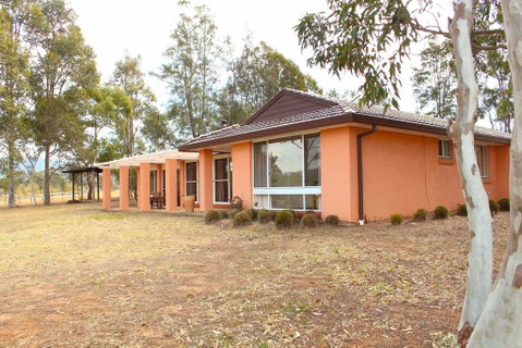 Verona Vineyard Cottage - Yamba Accommodation 0